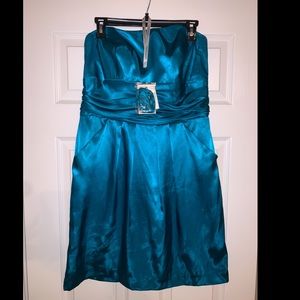 Davids bridal strapless Dress with pockets